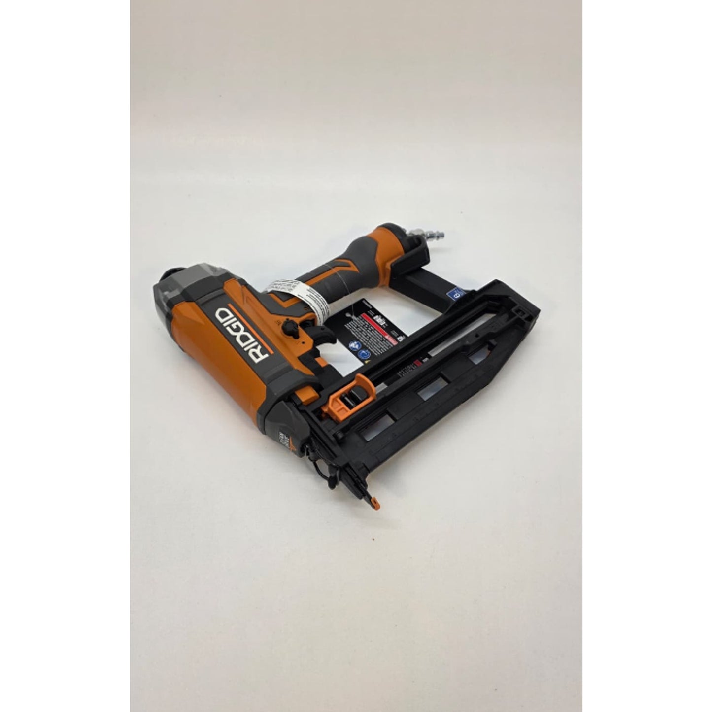 RIDGID R250SFF3 Pneumatic 16Gauge 2-1/2" Straight Finish Nailer