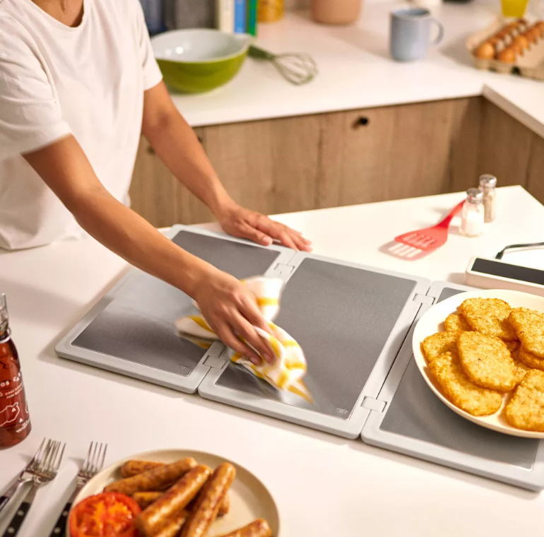 bella Fold and Store Warming Tray Oatmilk