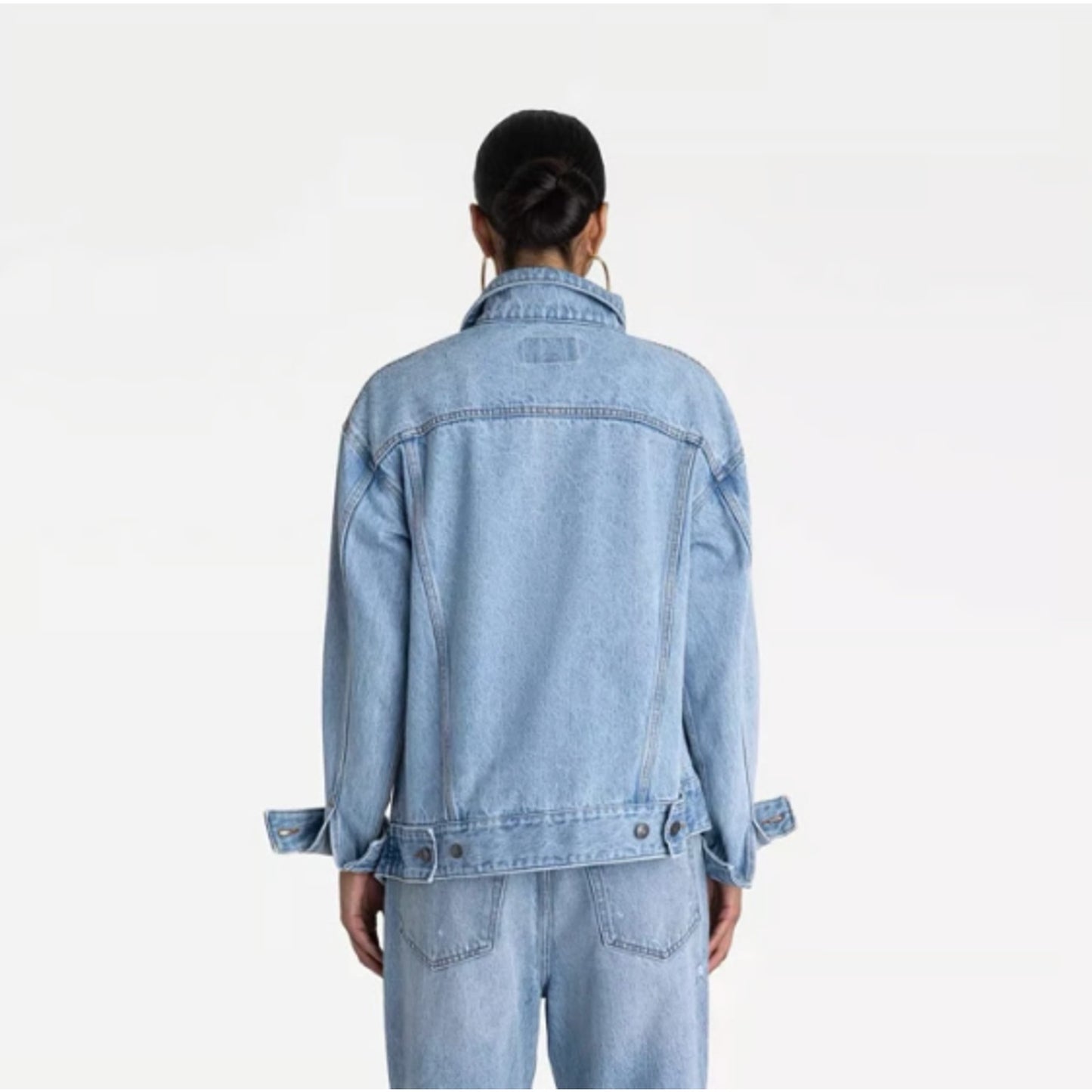 KBB by KAHLANA Women's 'The Denim Jacket' - Light Wash Jean Jacket - SIZE M