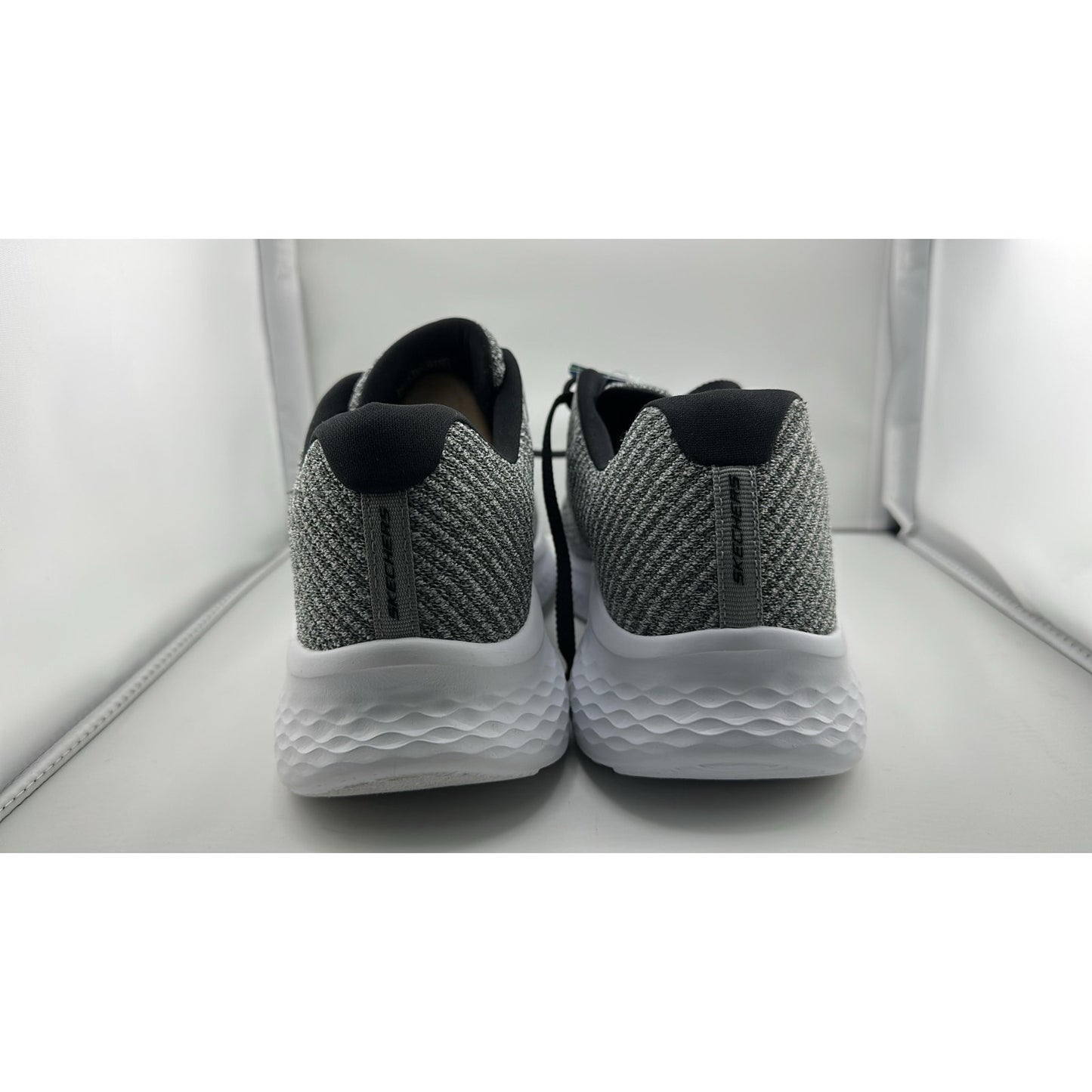 Skechers Sketch-Lite Pro-FAREGROVE Gray/Red Sneakers (232598/GYRD) Men’s Size 10