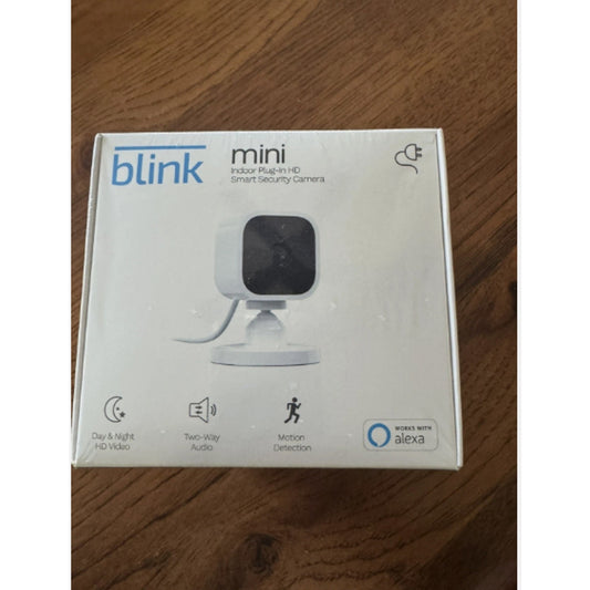 Blink BCM00300U Mini Indoor Plug-in Smart Surveillance Camera, 840080526126