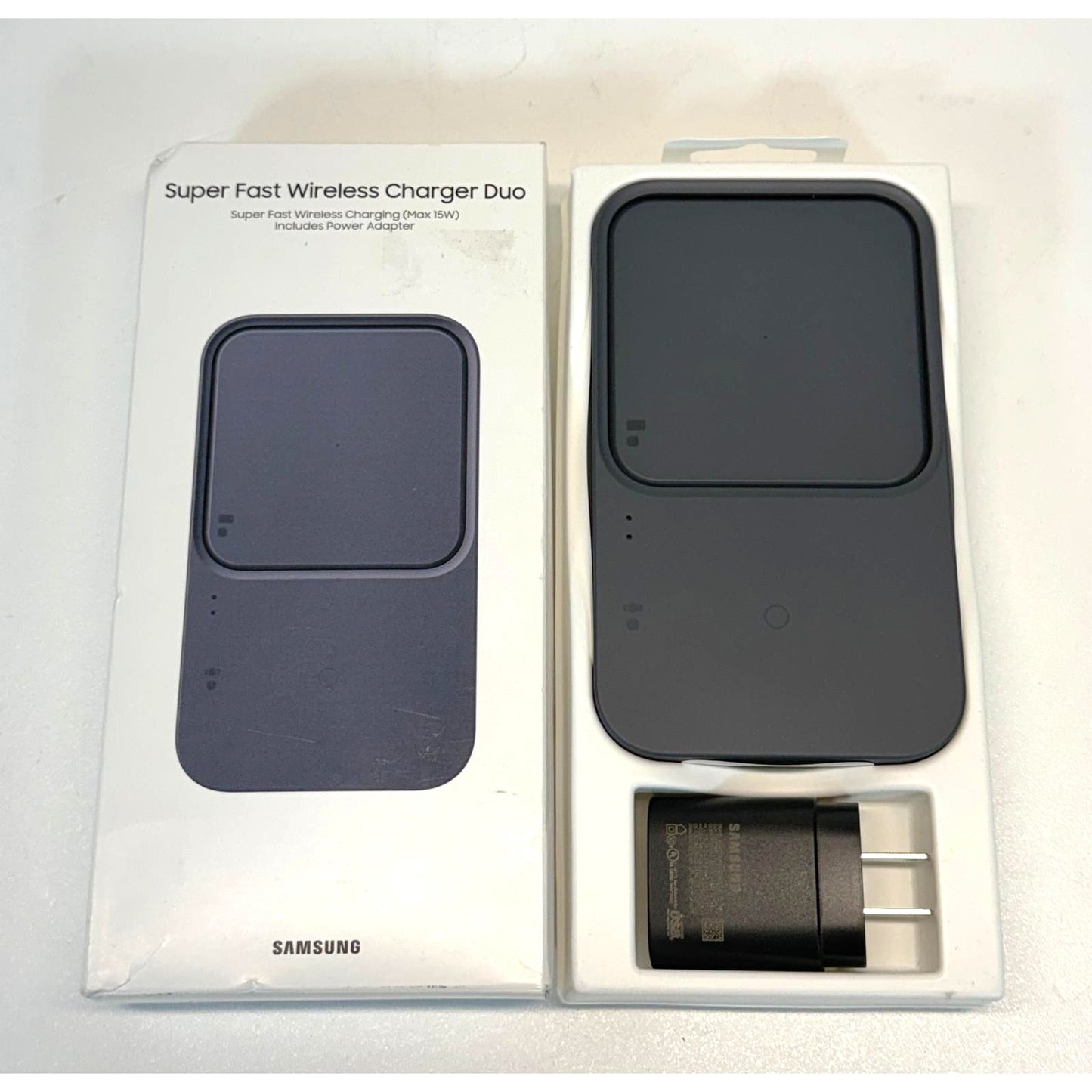 Samsung Super Fast Wireless Charger Pad Duo 15W Includes Power Adapter