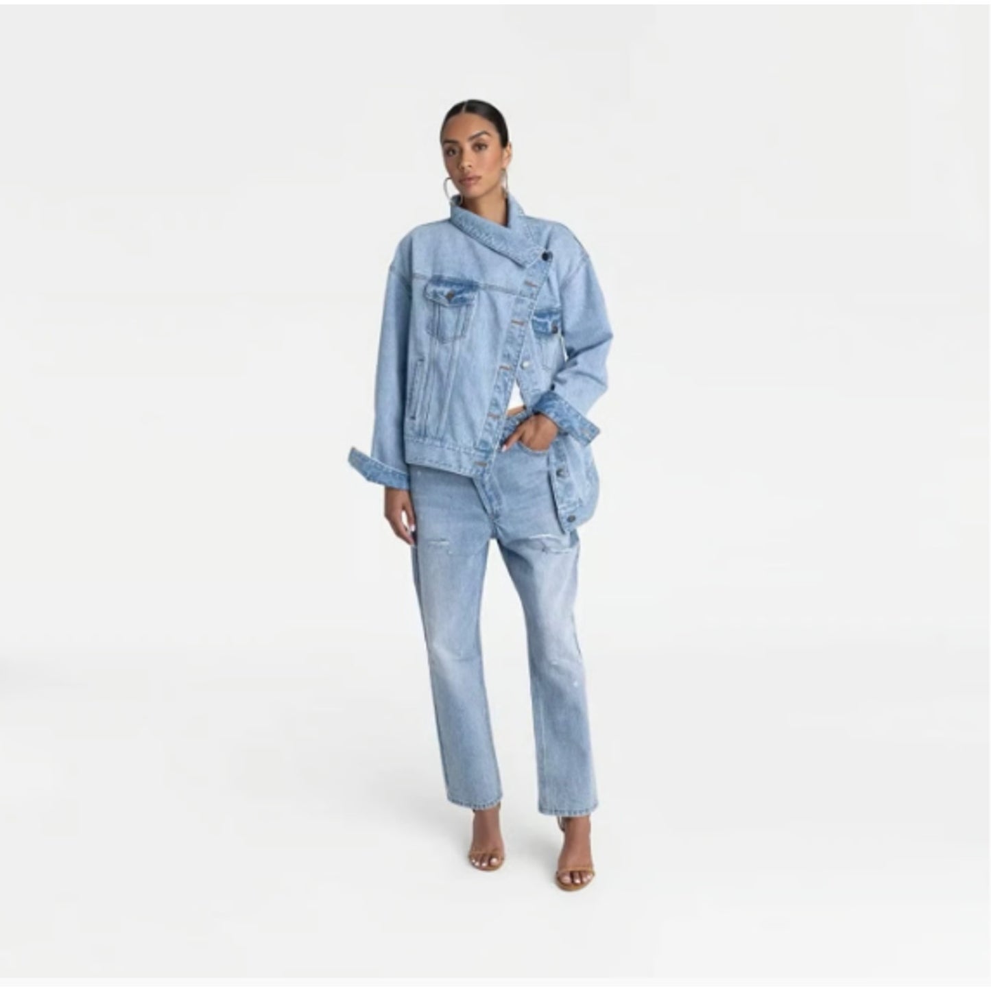 KBB by KAHLANA Women's 'The Denim Jacket' - Light Wash Jean Jacket - SIZE M