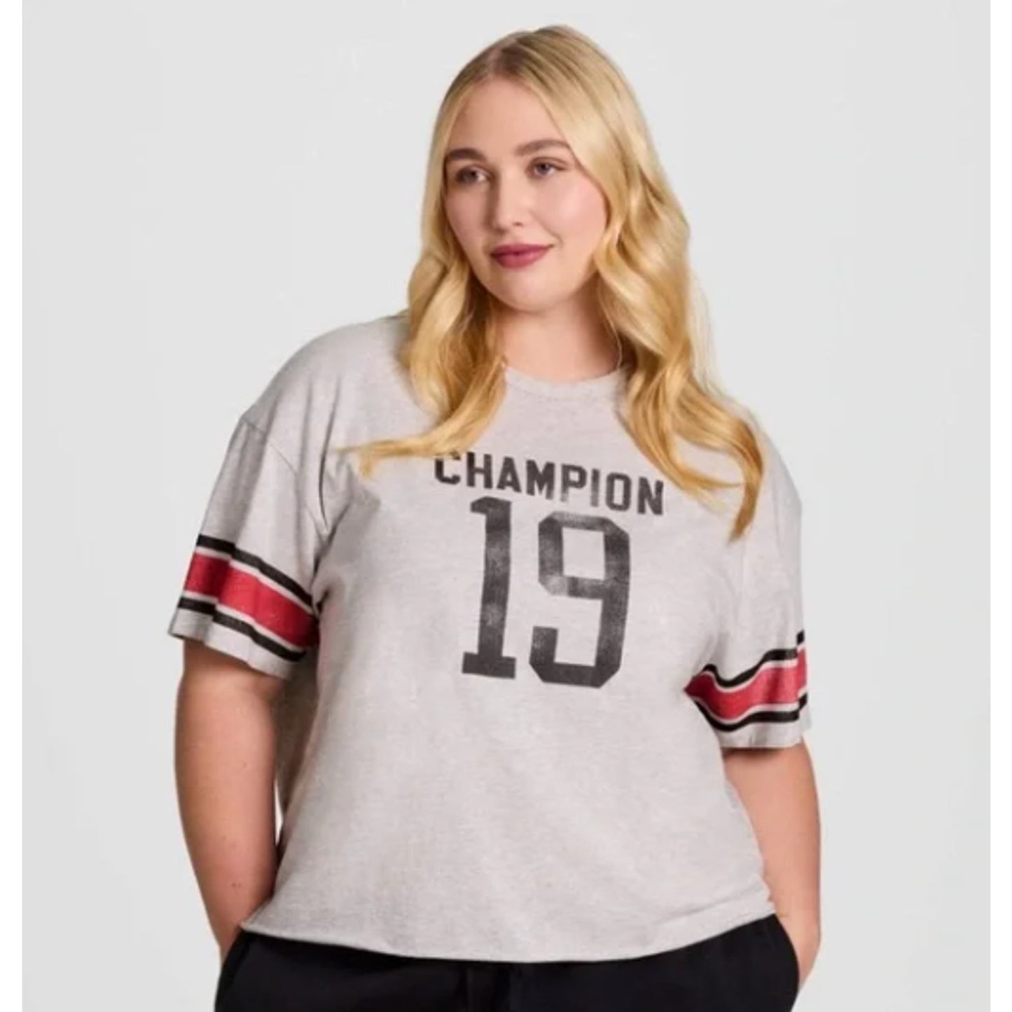 Champion Women's Short Sleeve Pullover T-Shirt, S - White