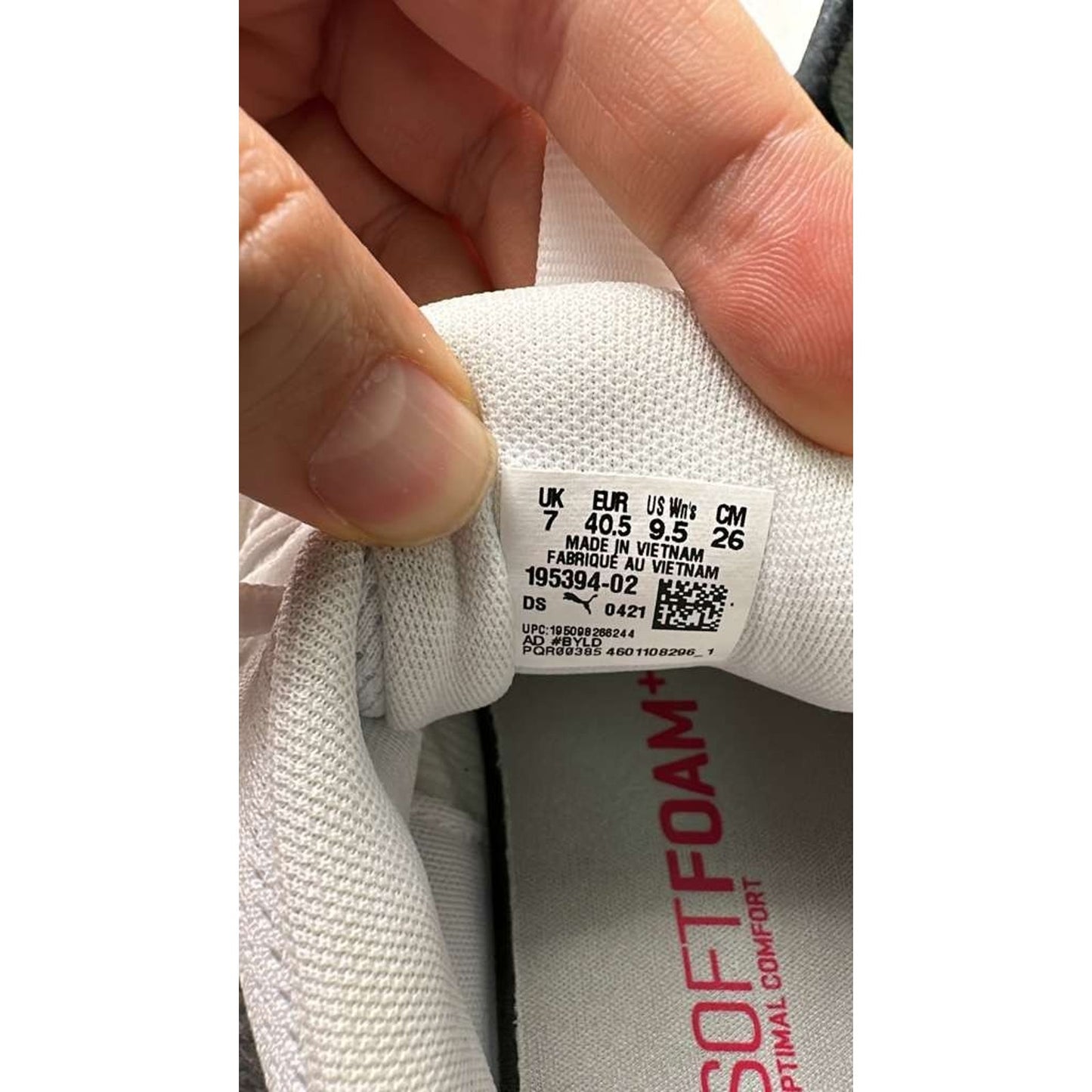 PUMA Wmn's Axelion Bright Training Shoes, White/Elektro Aqua/Bright Pink Sz 9.5