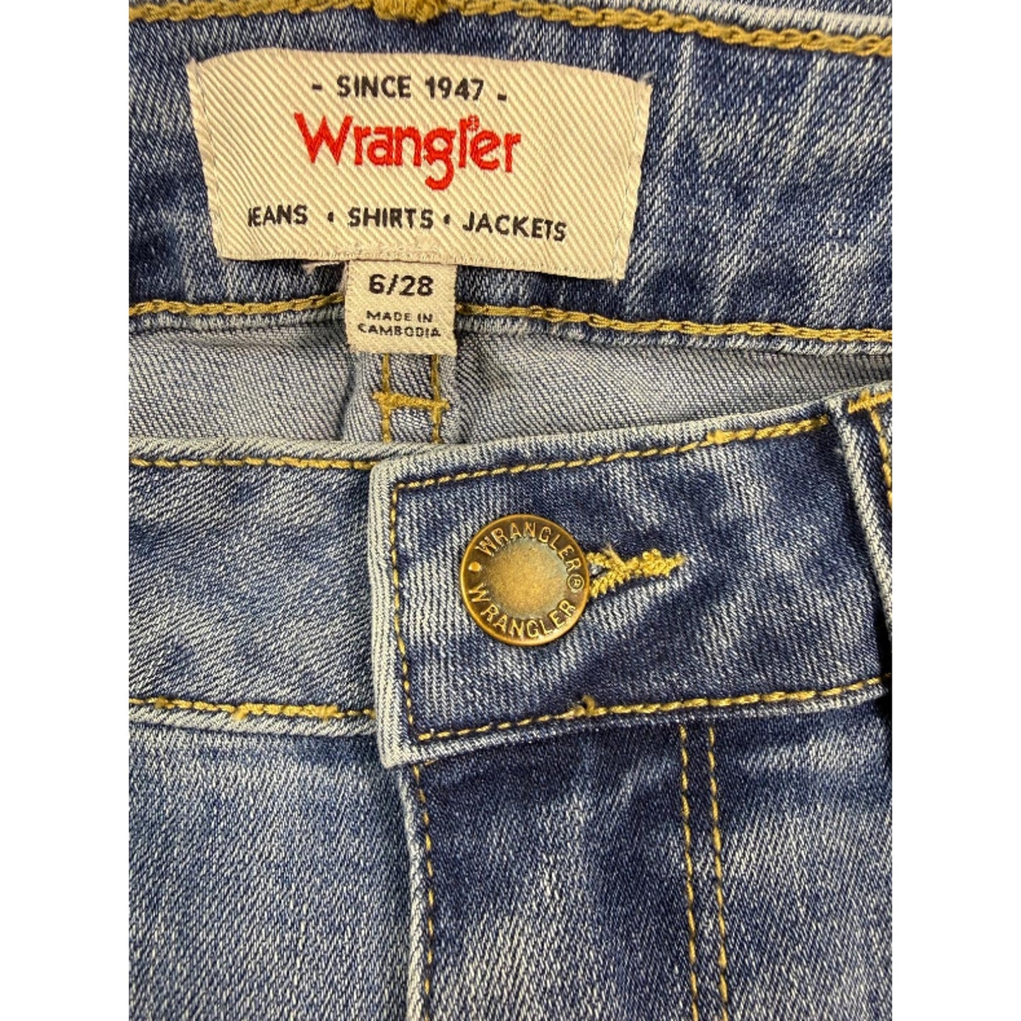Wrangler Women’s High-Rise Bootcut Jeans Free to Stretch Blue Sz 6/28 32” Inseam