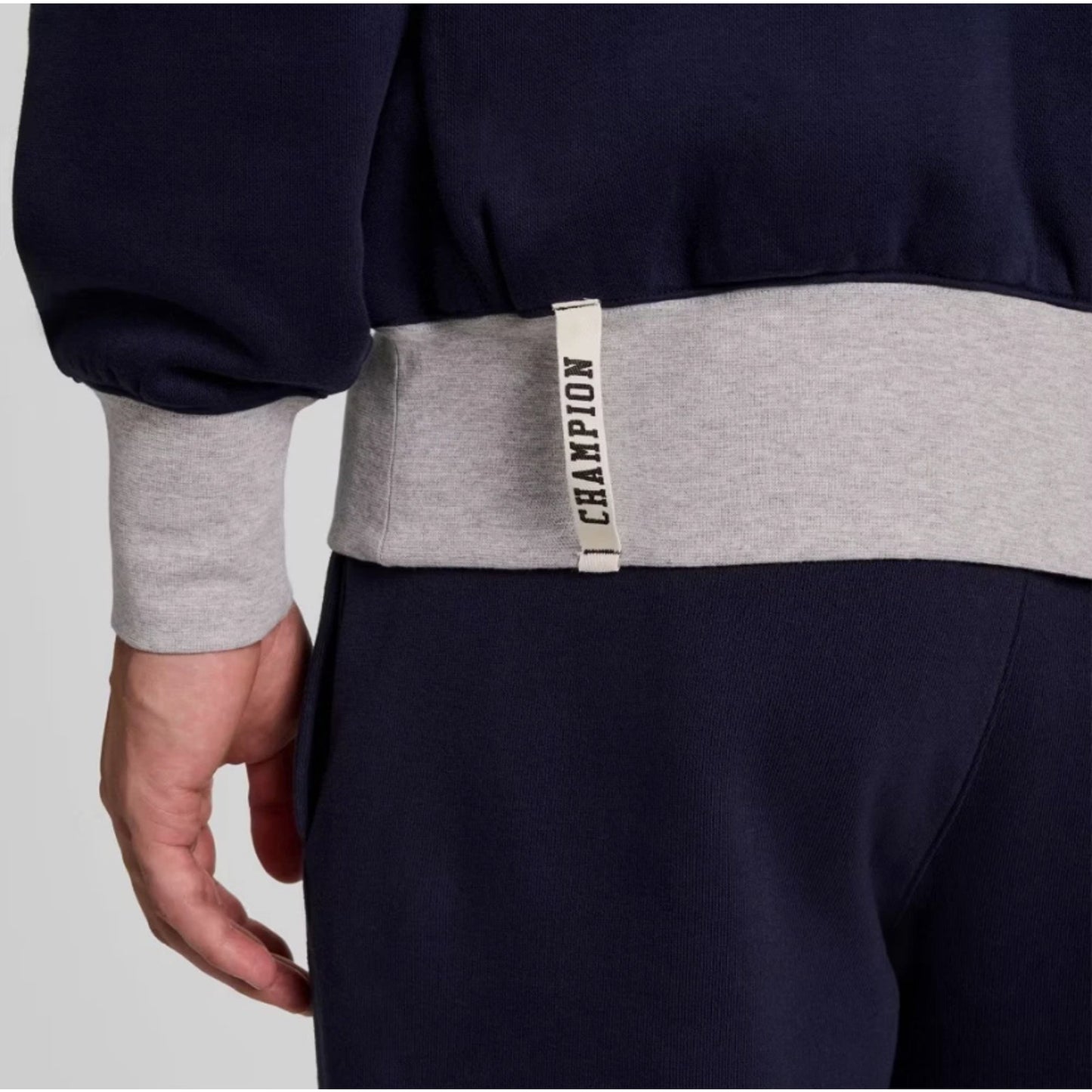 Champion Men's Physical Education Colorblocked Crewneck Sweatshirt Size XL "NWT"