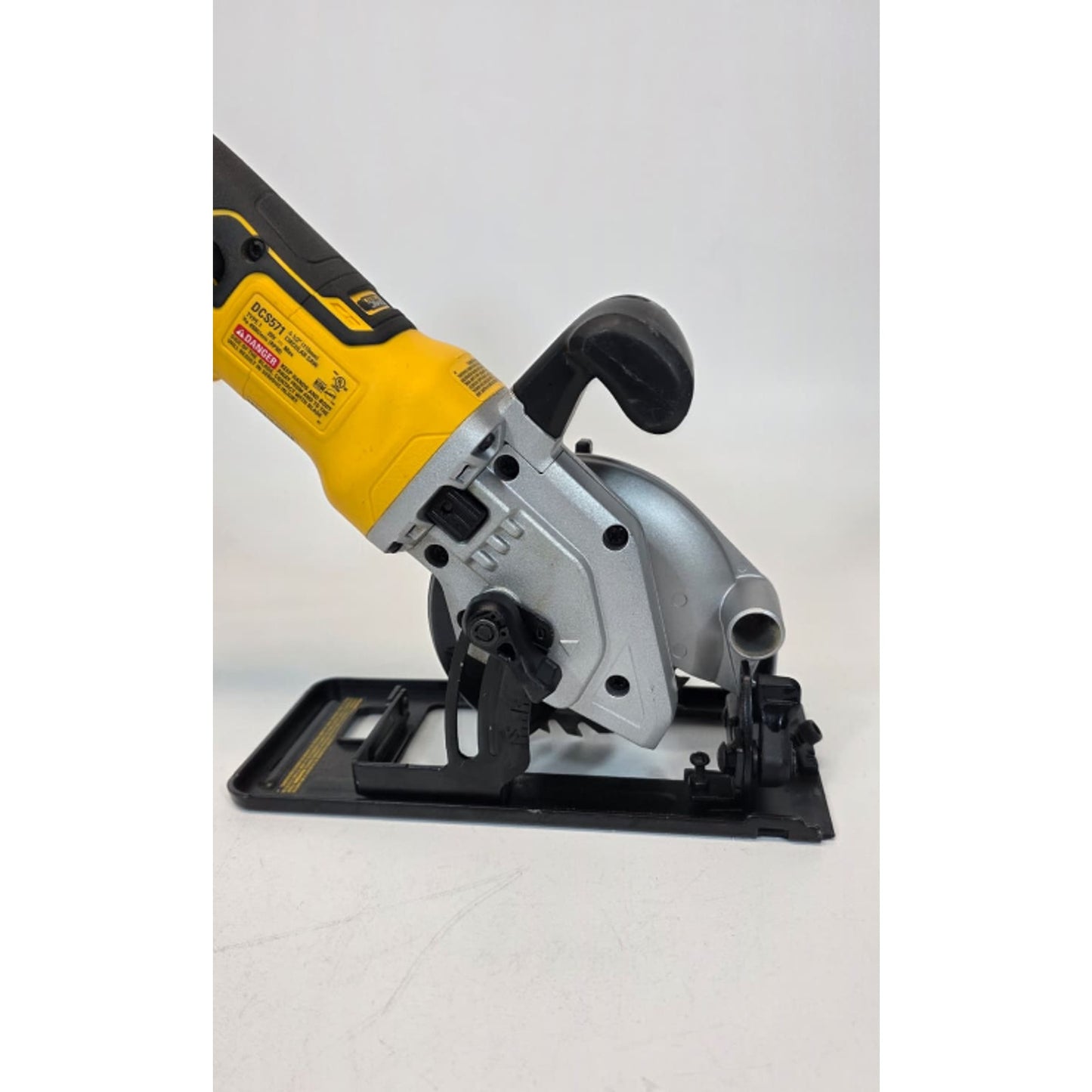 DeWALT DCS571 20V MAX 4-1/2" Brushless Circular Saw Bare Tool