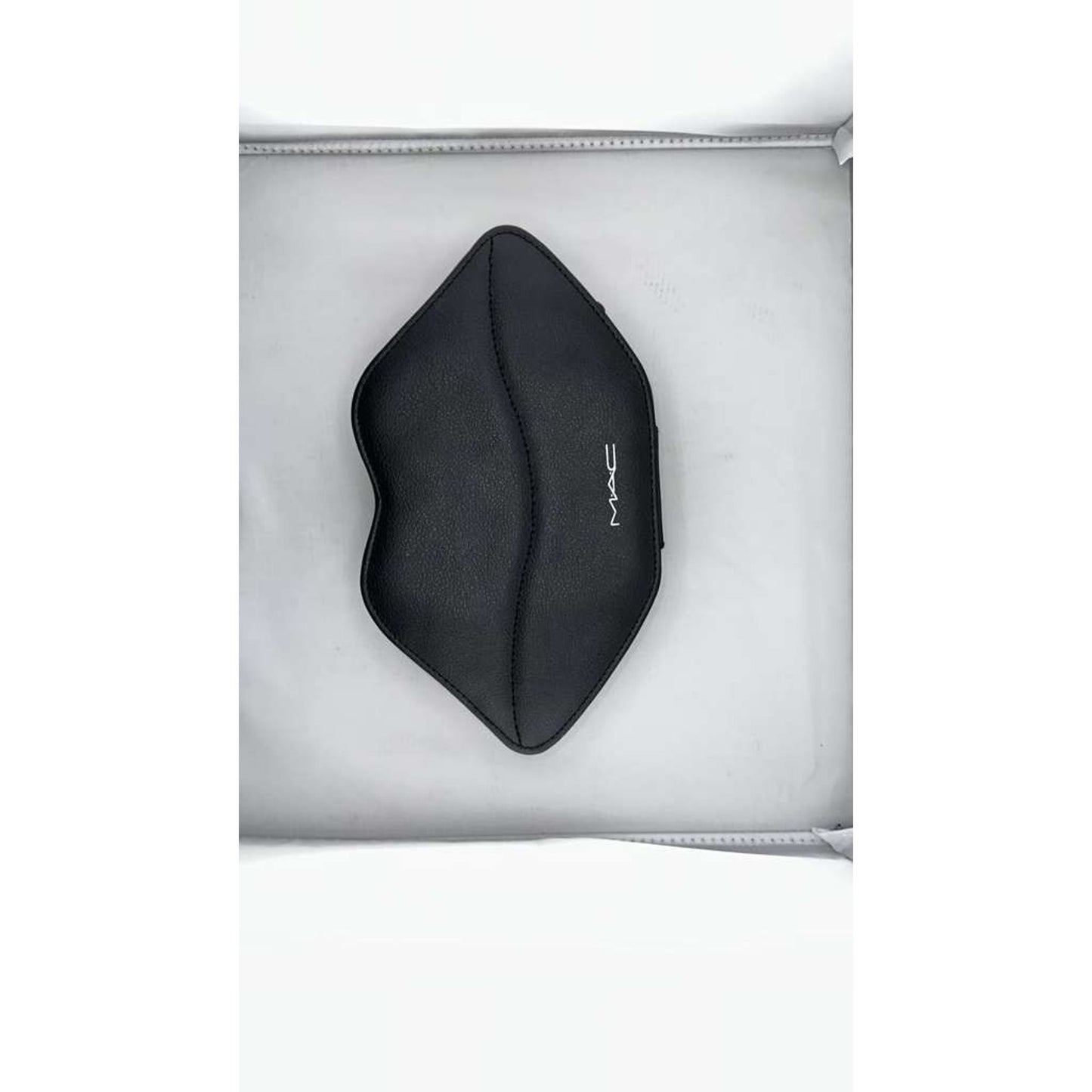 MAC Cosmetics Faux Leather Lips Makeup Case Limited Edition Vanity -NEW-