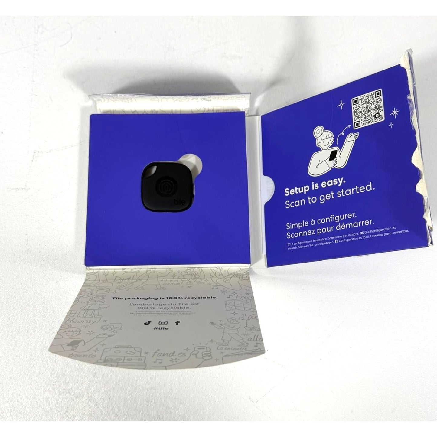 Life360 Tile - Bluetooth Tracker, Keys Finder, Item Locator for Keys, Bags &More