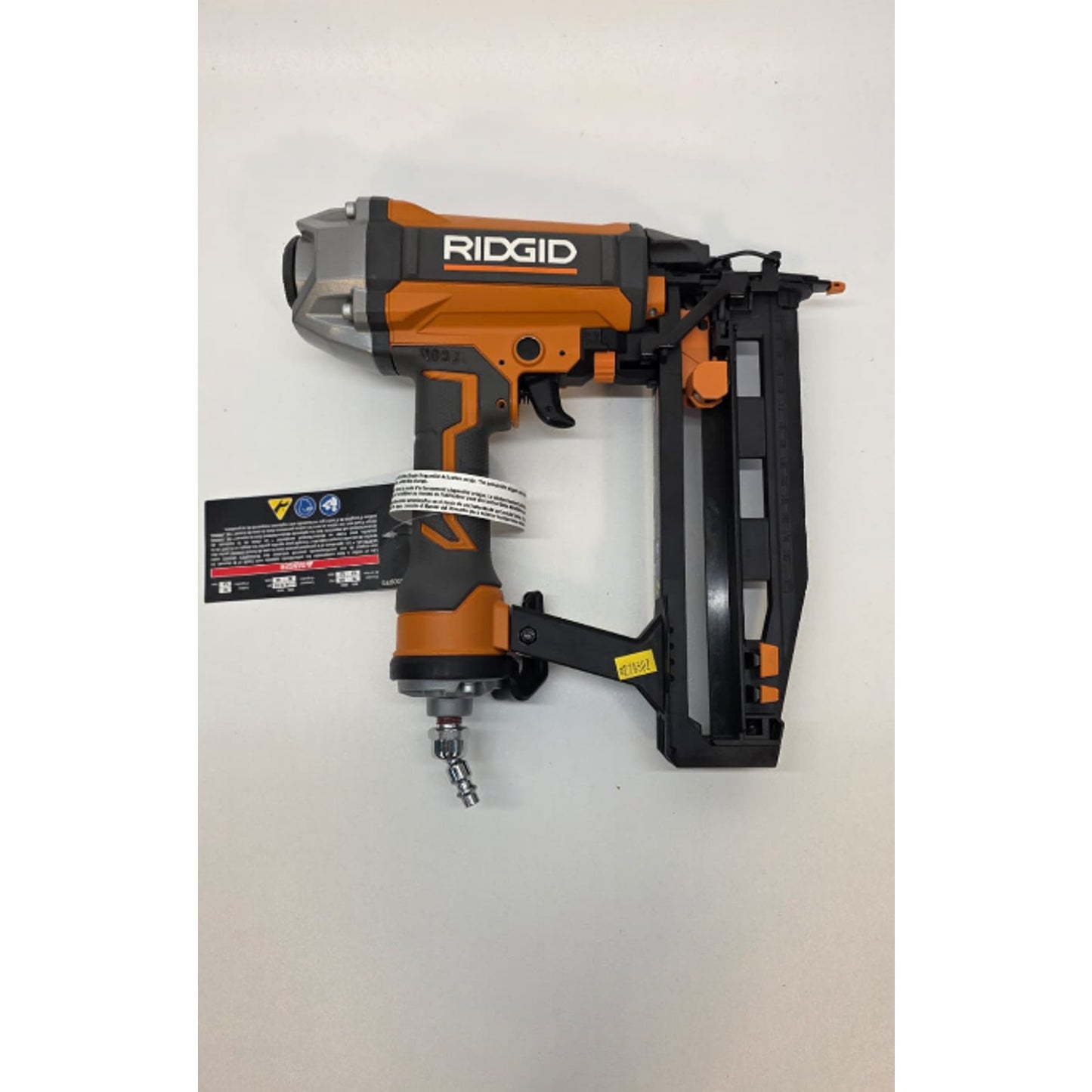RIDGID R250SFF3 Pneumatic 16Gauge 2-1/2" Straight Finish Nailer