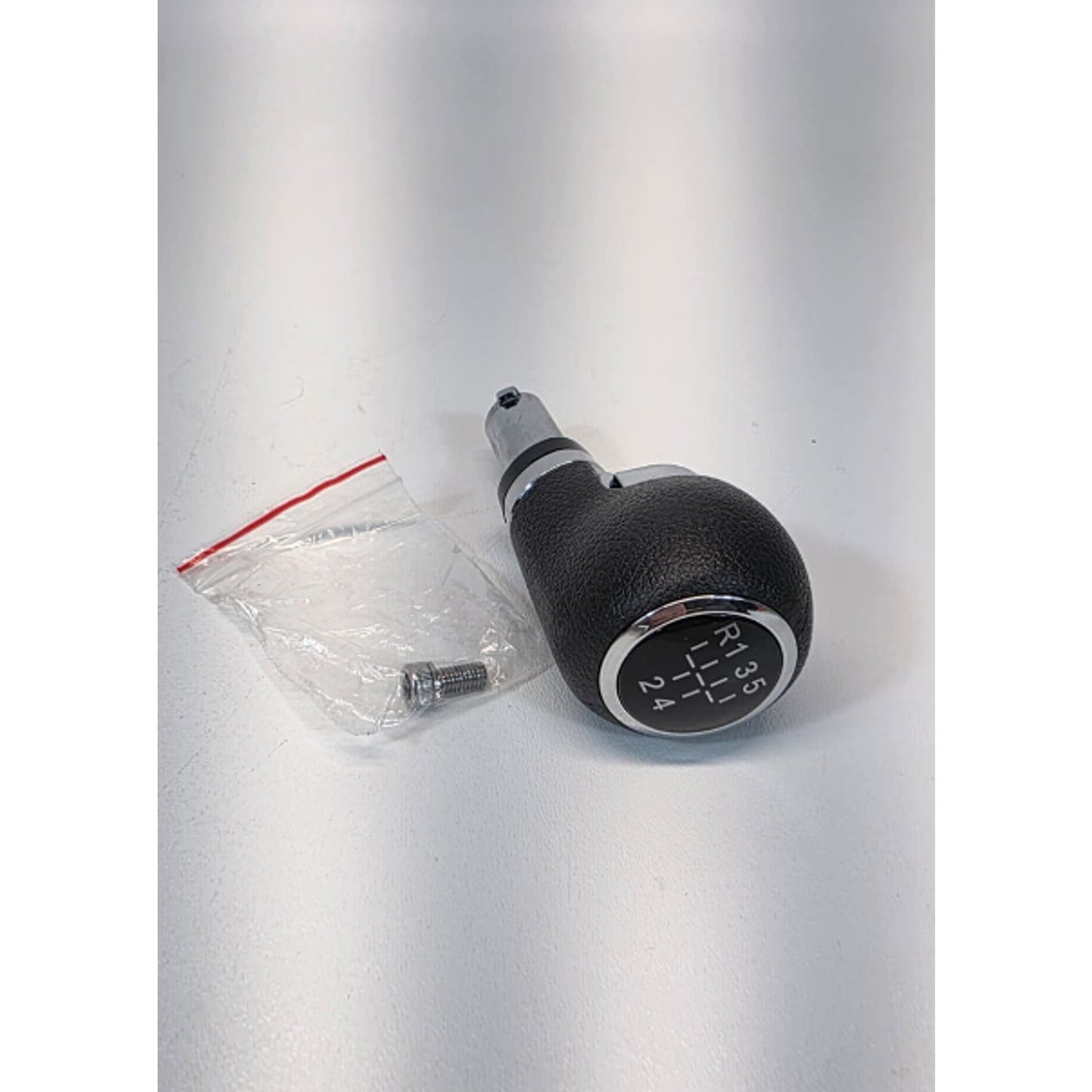 Stylish and Gear Shift Knob for Chevrolet For Trax from Years 2011 2020