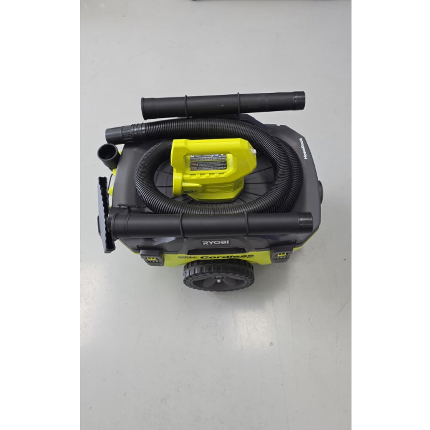 Ryobi P770 18V 6 Gal. Cordless Wet/Dry Vacuum