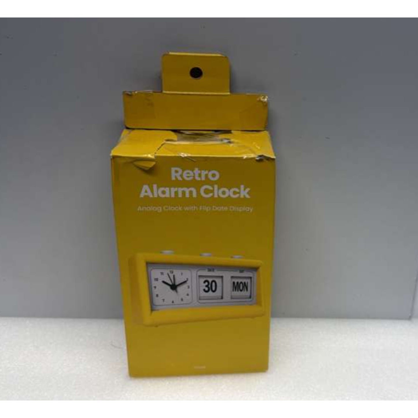 GEMS Retro Analog Alarm Clock Day & Date Yellow, 810125116162