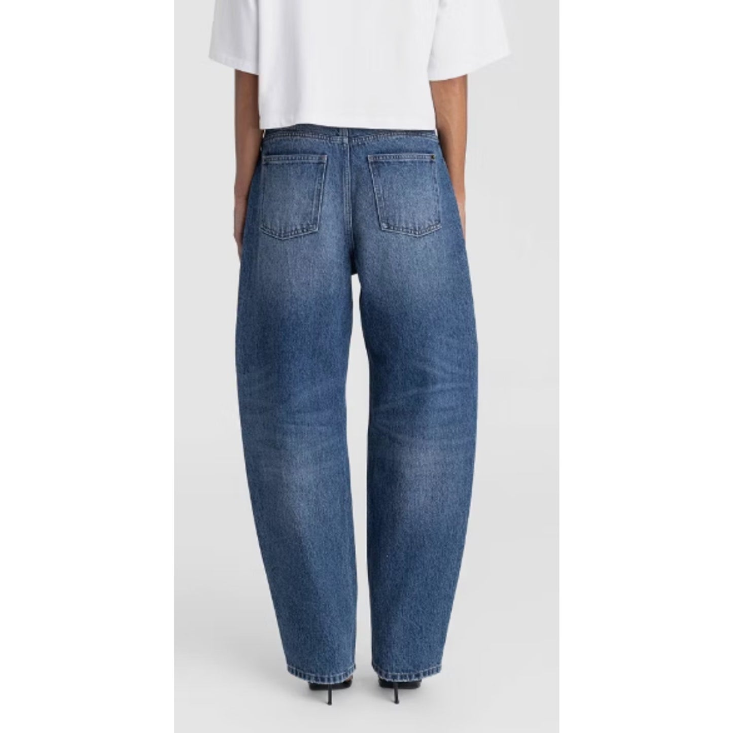 KBB by KAHLANA Women's Mid-Rise Barrel Leg 'The Lynnox Jean' - Dark Wash 22