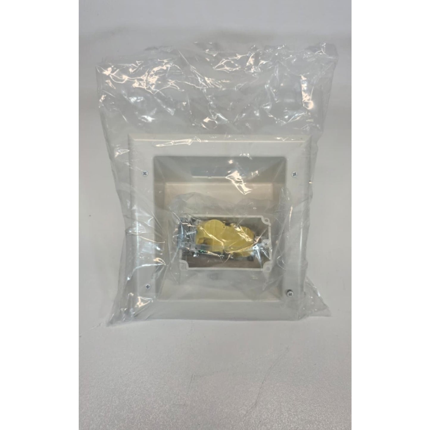 Commercial Electric 1-Gang 1-Decorator/Rocker/1-Duplex; Cable Wall Plate 1-Pack