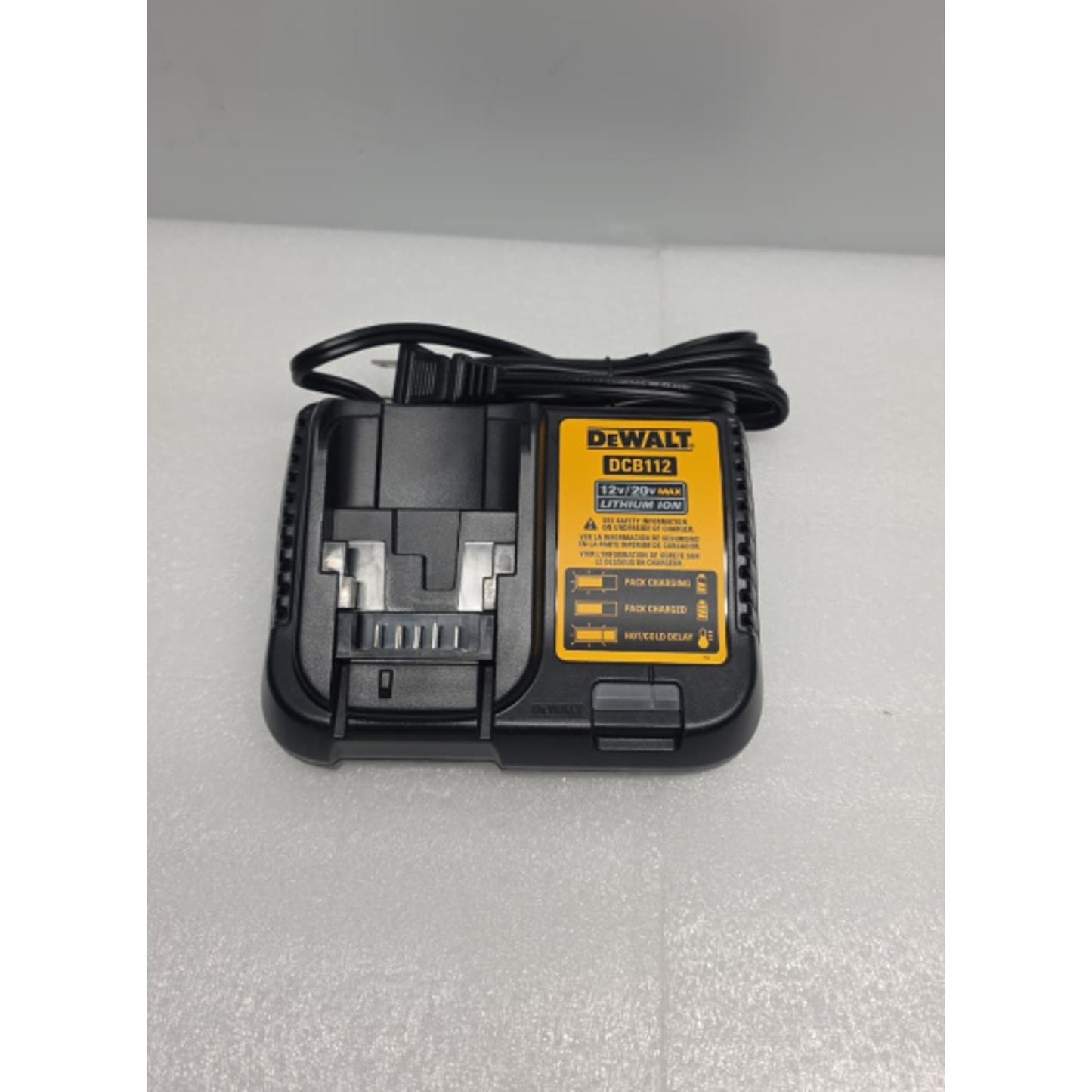 New Dewalt DCB112 12V & 20V Max Li-ion Battery Charger replaces DCB100 & DCB107