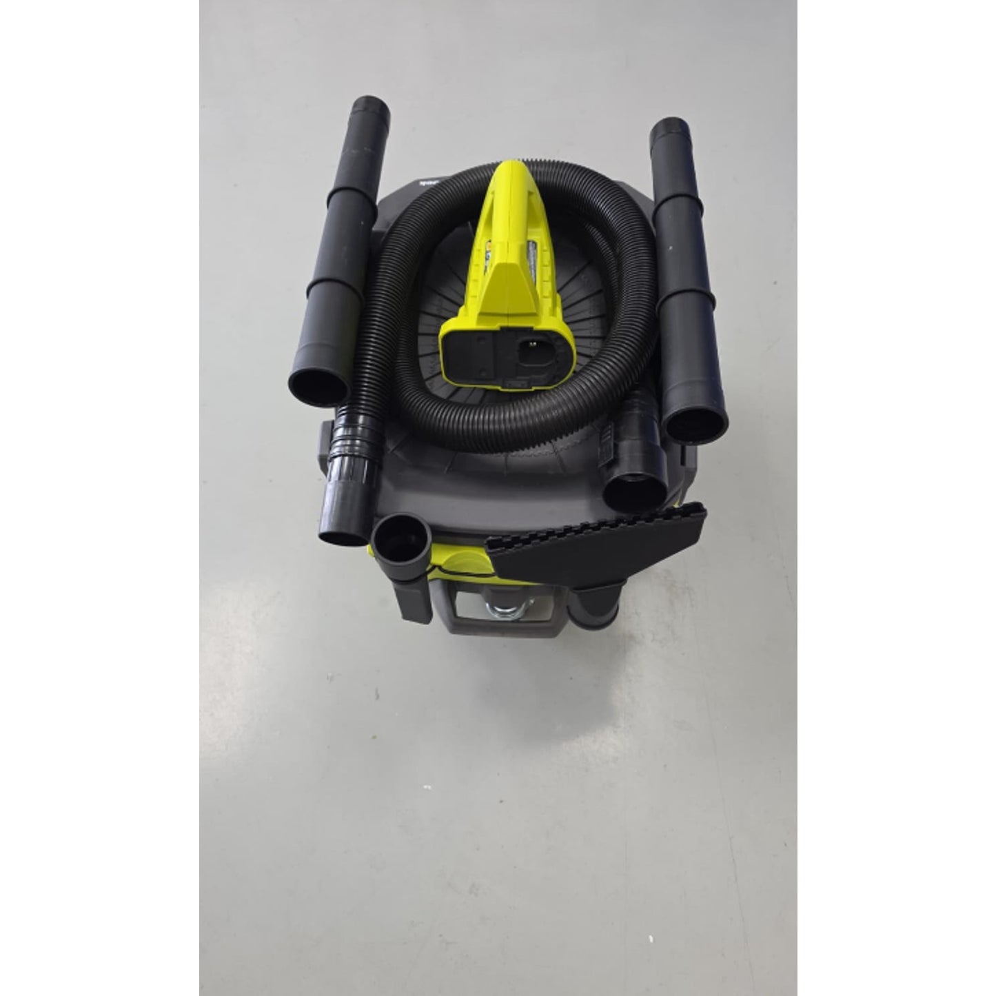 Ryobi P770 18V 6 Gal. Cordless Wet/Dry Vacuum
