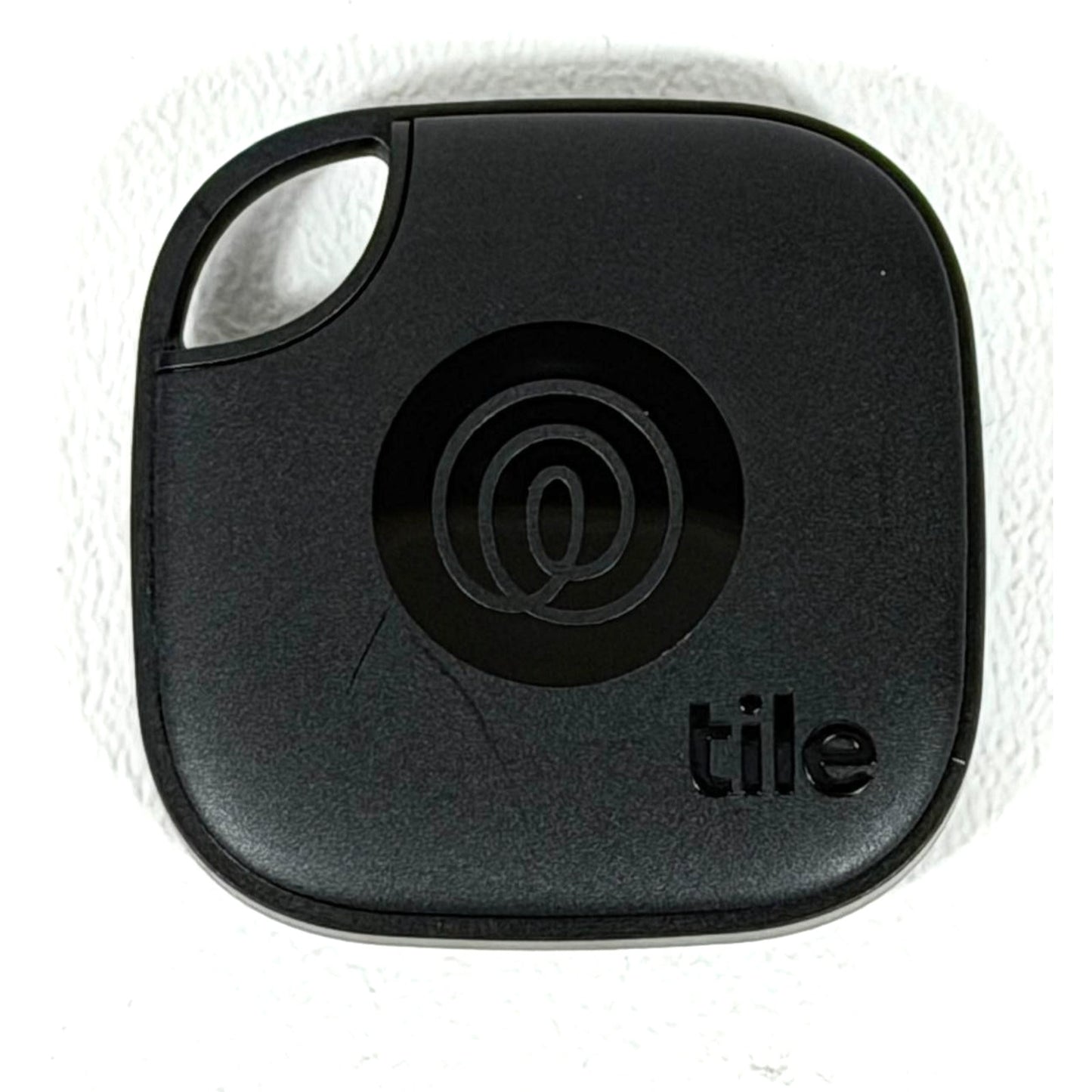 Life360 Tile - Bluetooth Tracker, Keys Finder, Item Locator for Keys, Bags &More