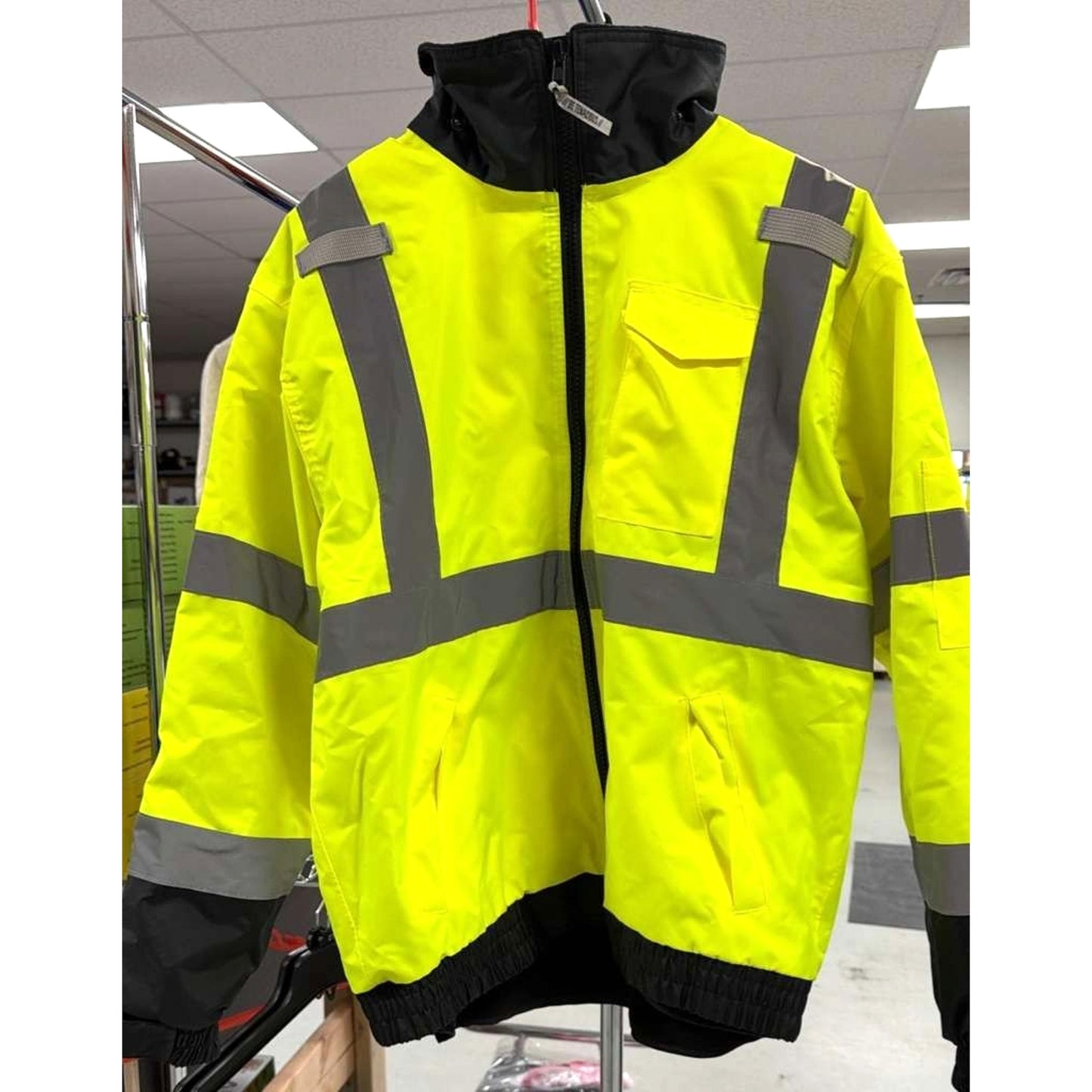 Ergodyne BE TENACIOUS WORK GEAR Sz Medium Reflective Quilted Coat Inset Hood Zip