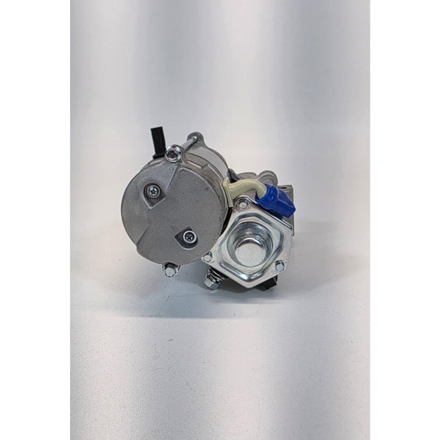 J&N 410-52197 Starter 12 V, 9 T, Cw, Osgr, 1.4k W