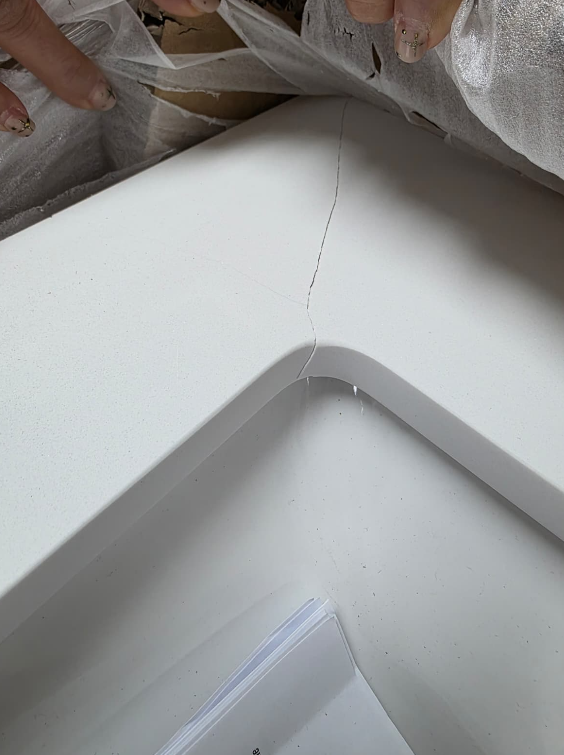 Beaufort 24 in. Single Sink Light Birch Bath Vanity with White Engineered Stone Top (Assembled)