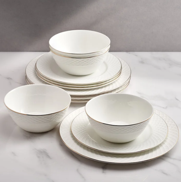 Mikasa Trellis Gold 12-piece Bone China Dinnerware Set
