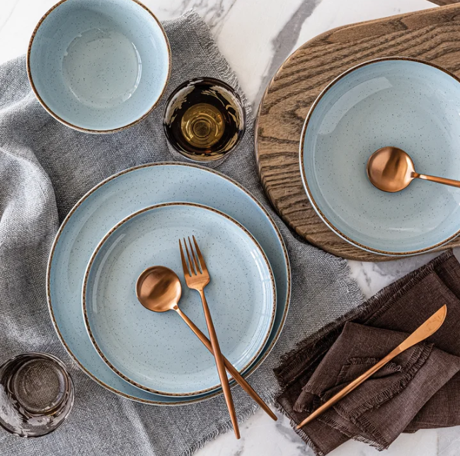 over&back Options 16-piece Dinnerware Set