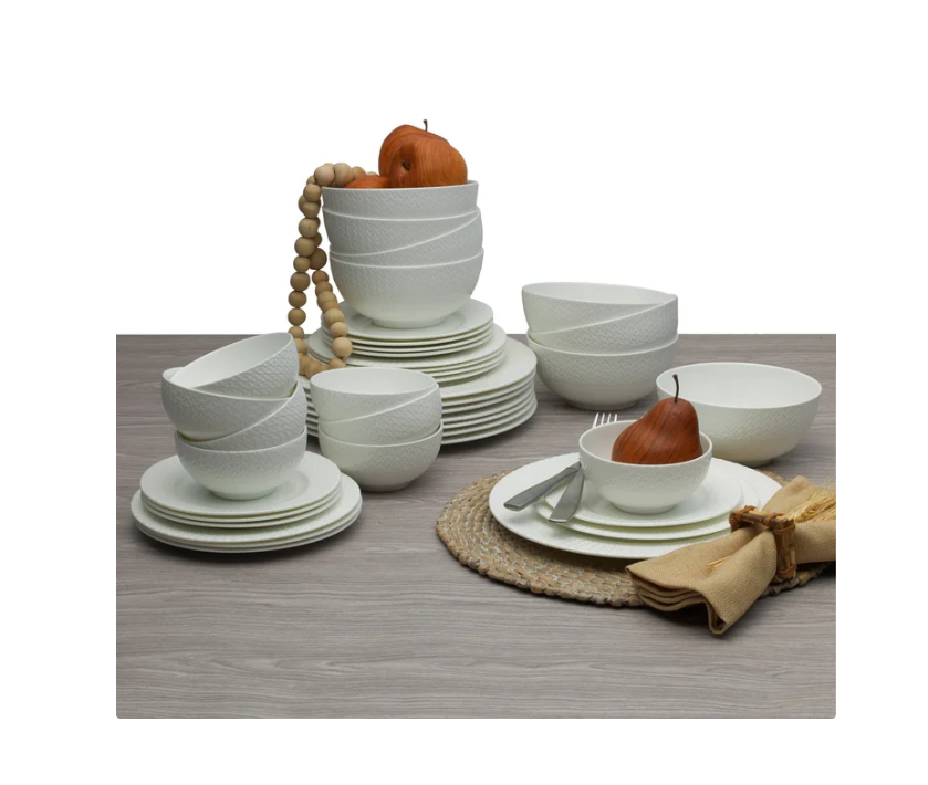 Mikasa Lattice 40-piece Bone China Dinnerware Set