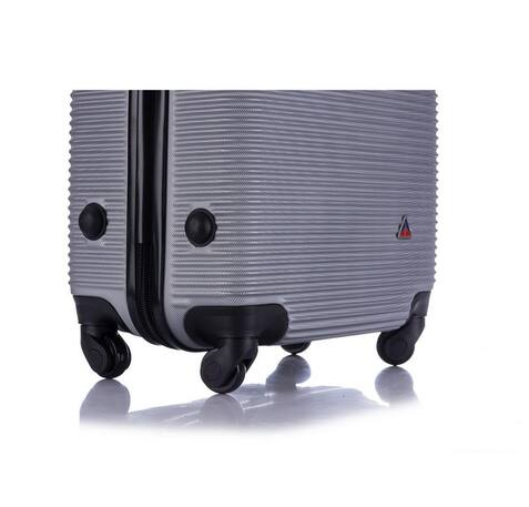 Royal lightweight hardside spinner 32 in. Silver