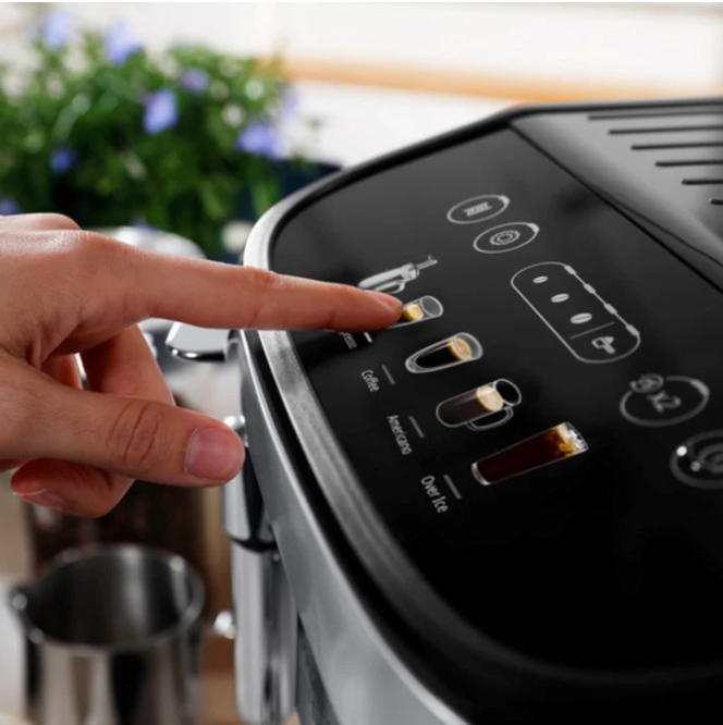 De'Longhi Magnifica Evo Automatic Espresso Machine with Frother and Preset Recipes