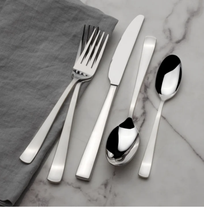 Mikasa Satin Barrett 20-piece Flatware Set