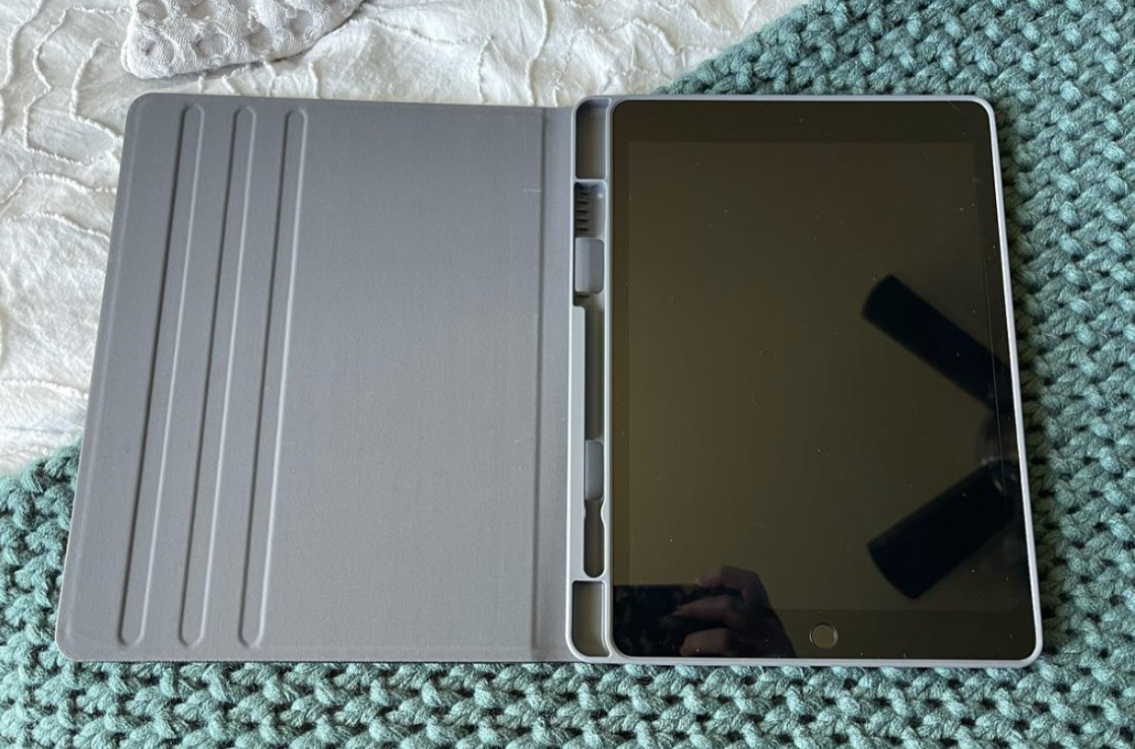 iPad Pro 11 (4th Gen) and Air (5th Gen/M2/M3) Case - heyday™ Black