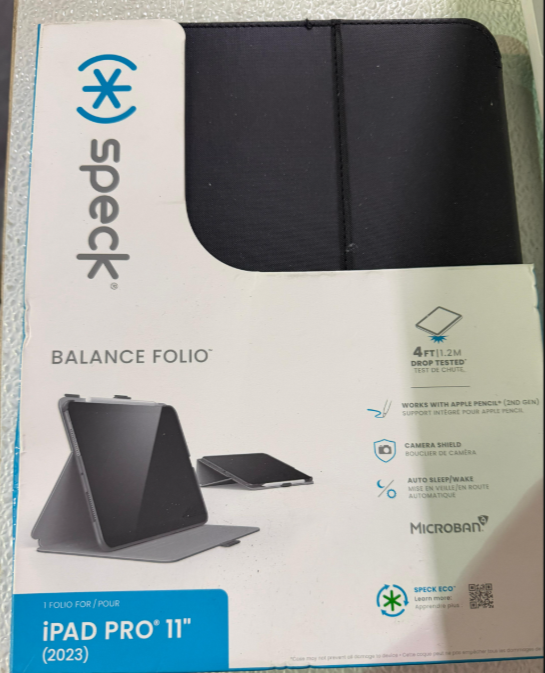 Speck Apple iPad 10.9 (10th Gen and A16), iPad Pro 11-inch (1st, 2nd, 3rd, 4th gen) and iPad Air (4th, 5th gen