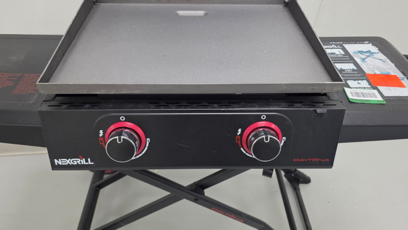 Nexgrill Daytona 2-Burner Propane Gas Grill 21 in. Flat Top Griddle with Foldable Cart in Black