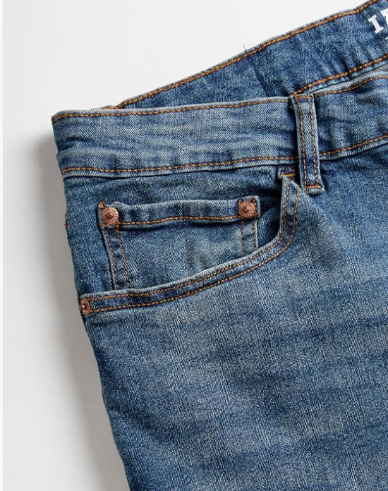IZOD Men's Straight Leg Jeans - Comfortable Stretch Casual Pull On Denim Jeans for Men