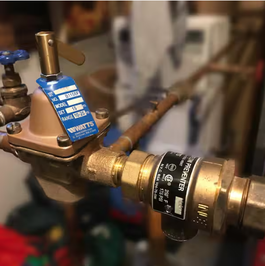 Watts 1/2 in. High Capacity Water Feed Regulator, Union Solder Inlet Connection