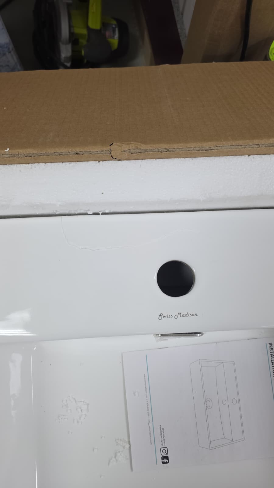 St. Tropez Vessel Sink in Glossy White