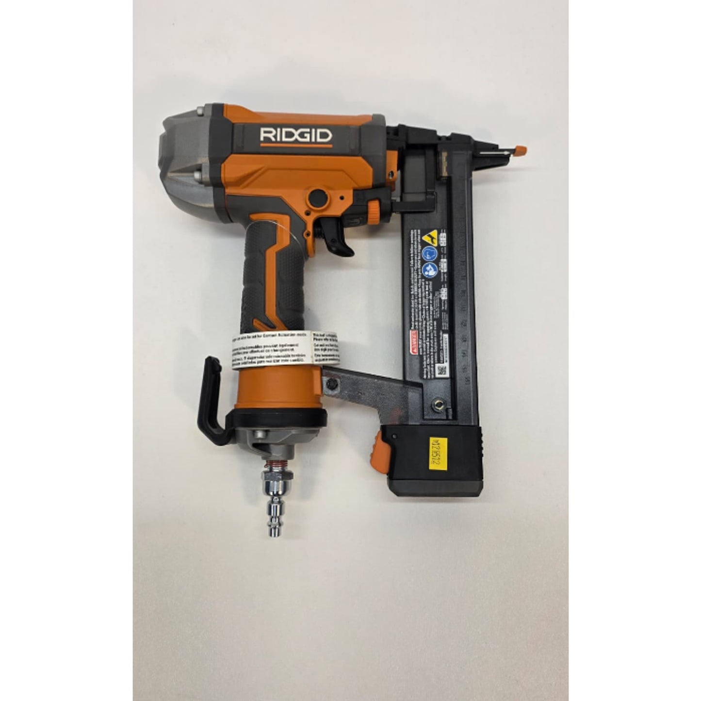 Ridgid Pneumatic 18-Gauge 1-1/2 in. Finish Stapler Model R150FSF3