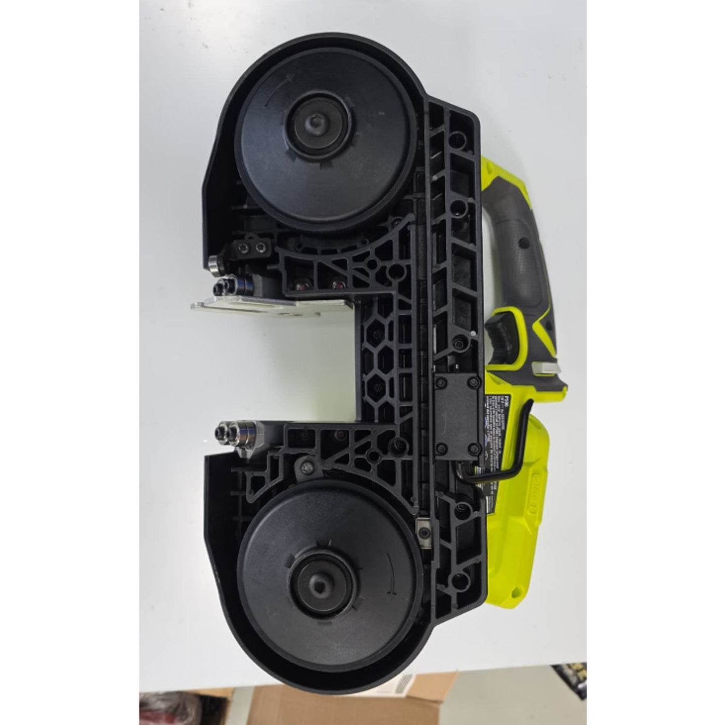 Ryobi ONE+ 18V 2-1/2" Heavy-Duty Compact Band Saw Metal Wood Plastic P590