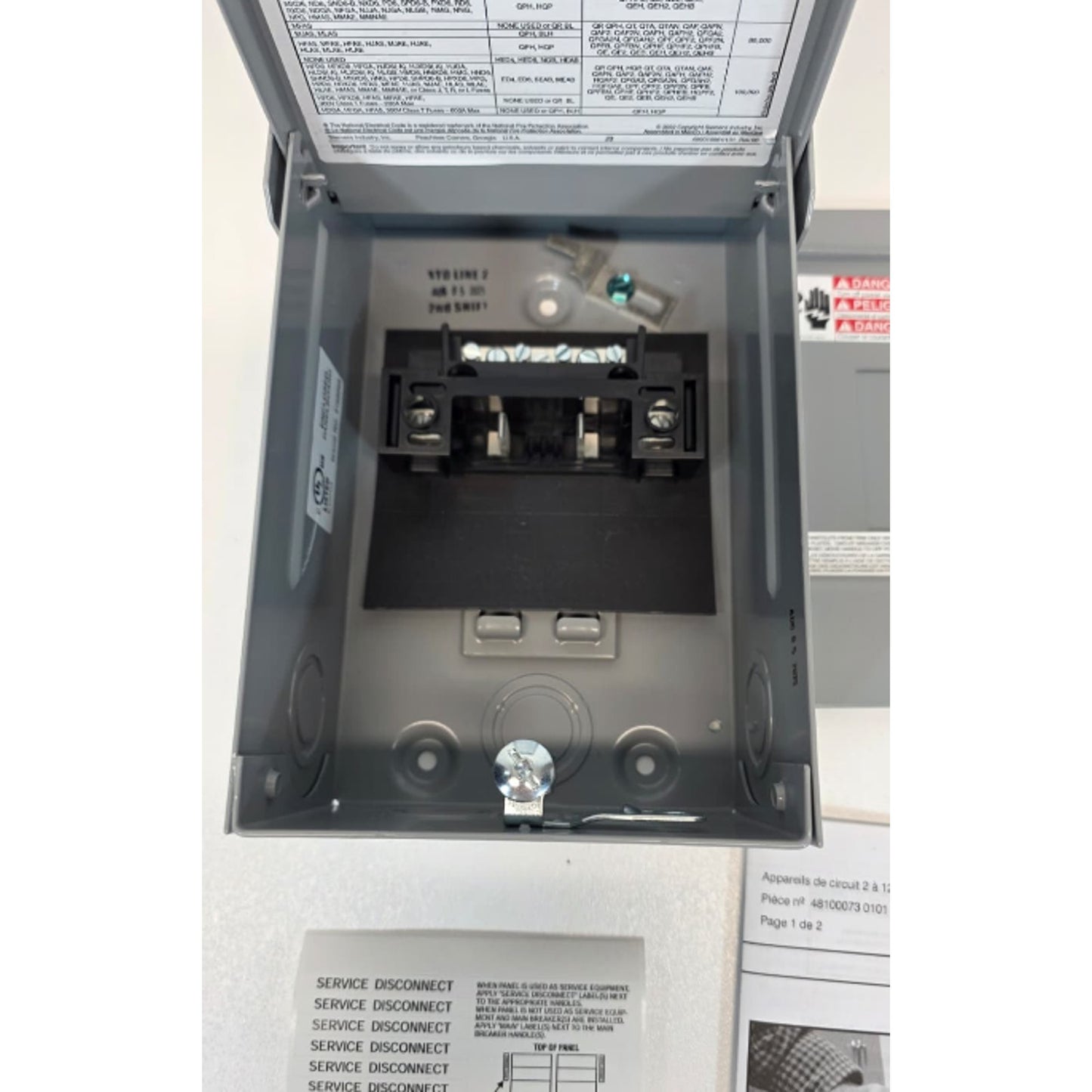 SIEMENS W0204ML1060U EQ 60-Amp 2-Spaces 4-Circuit Outdoor Main Lug Load Center