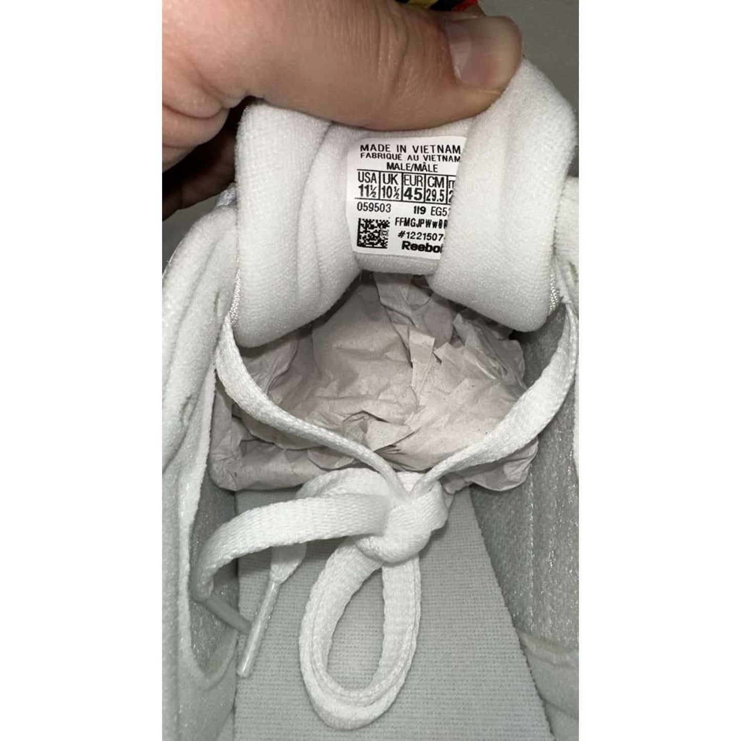 Reebok Club C 85 MU Sneaker in White with Collegiate Gold/Red EG5248 Size 11.5