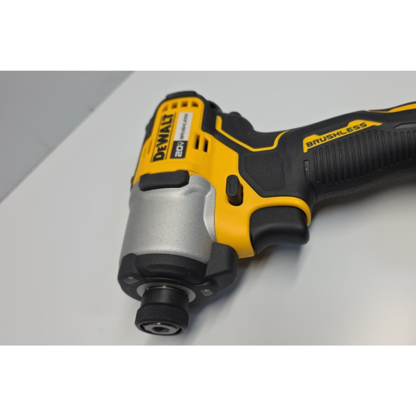 DCF840 DeWalt 20V Max 1/4 In. Brushless Cordless Impact Driver (Tool Only)