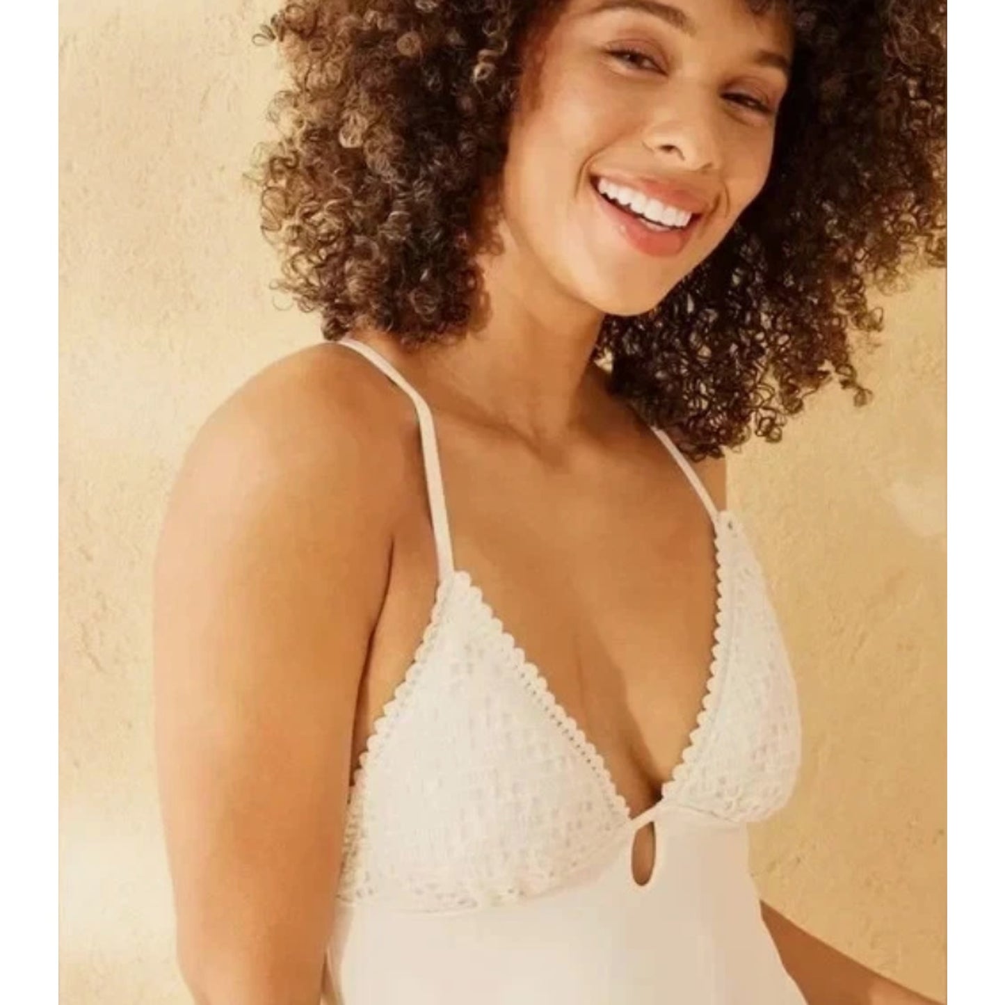 Women's Knit High Leg Cheeky One Piece Swimsuit - Shade & Shore Cream L