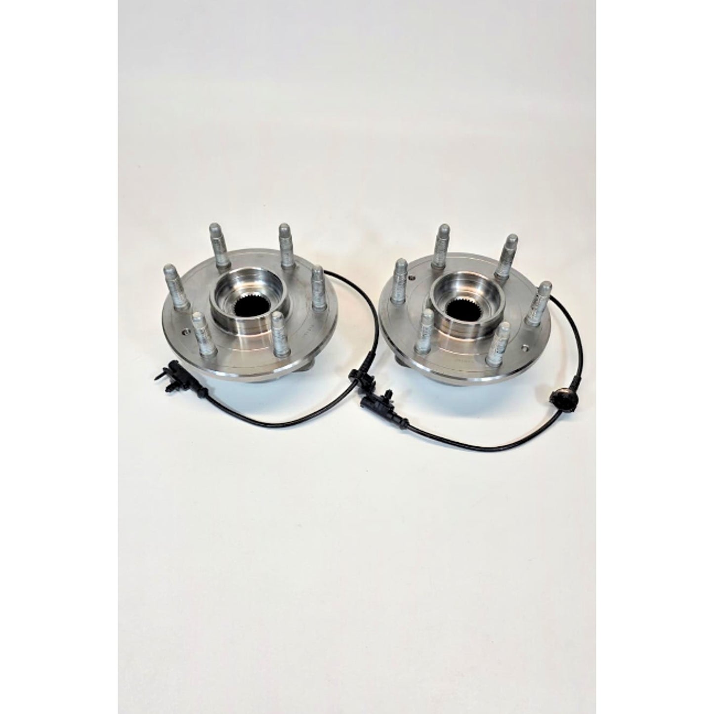 515160 2 MOOG Front Wheel Bearing Hub for Chevy Silverado Sierra Tahoe Yukon 4WD