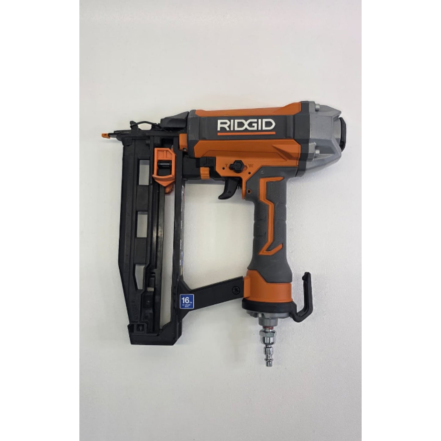 RIDGID R250SFF3 Pneumatic 16Gauge 2-1/2" Straight Finish Nailer