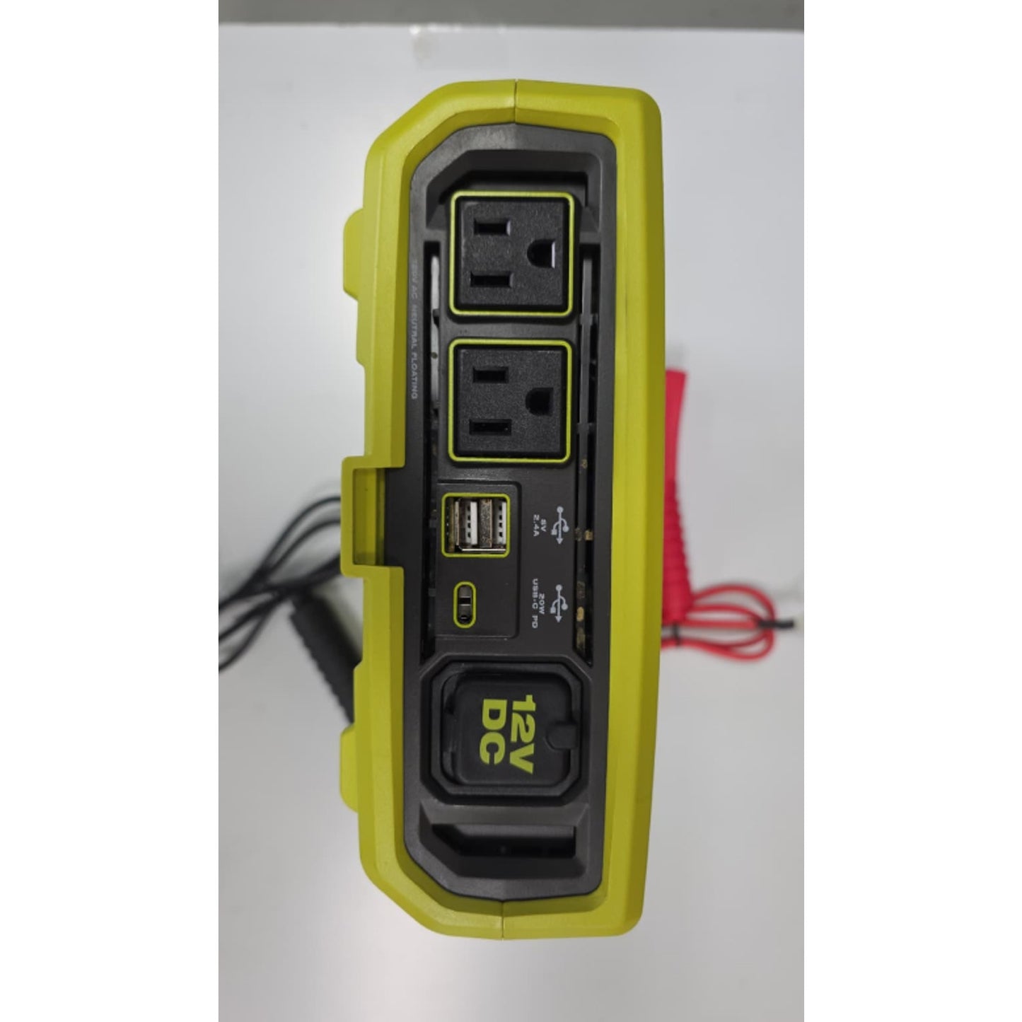 RYOBI RYi1030A 18V 1000-Watt Max 12-Volt Automotive Power Inverter