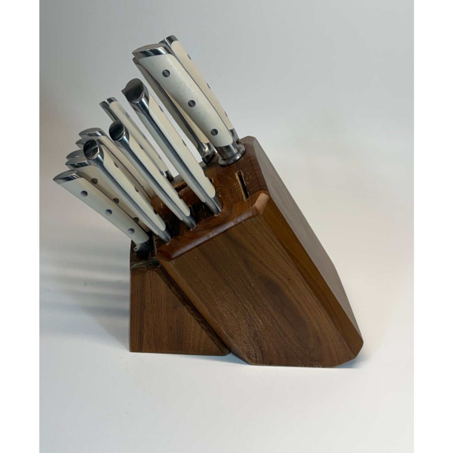 Cangshan German Steel Forged 17-Piece Knife Block Set