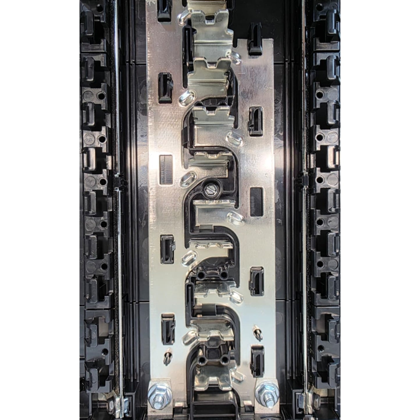 Siemens SN Series 100 Amp 20-Space 40-Circuit Indoor Main Breaker Load Center