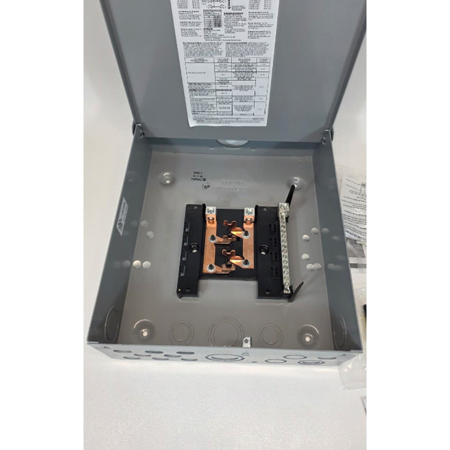 SIEMENS W0816ML1125CU 125 amp, 8 Space, 16 Circuit, Outdoor Center Load Center